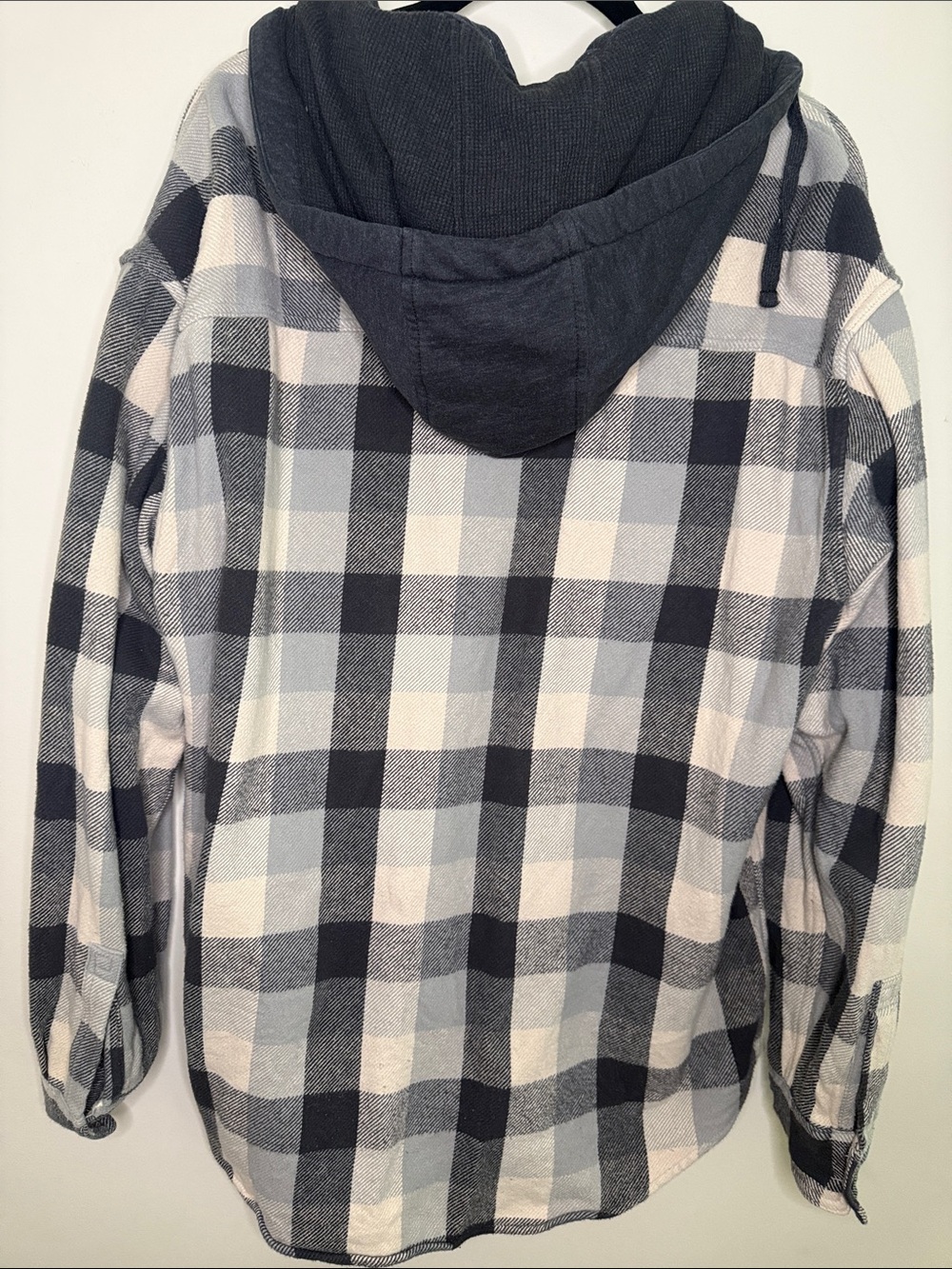 American Eagle Outfitters Plaid Button-Down Shirt Jacket in Black, Gray, White - Picture 3 of 3